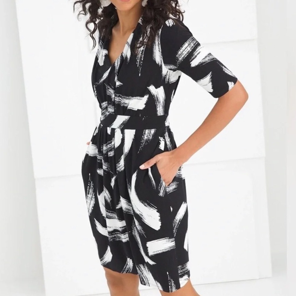 NWT Chicos 2 Classic Pleated Sleeve Dress Black White Super Soft Stretchy